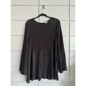❗️❗️❗️ 3 FOR 30 BUNDKE ❗️❗️❗️Elegant Black Pleated Women's Top